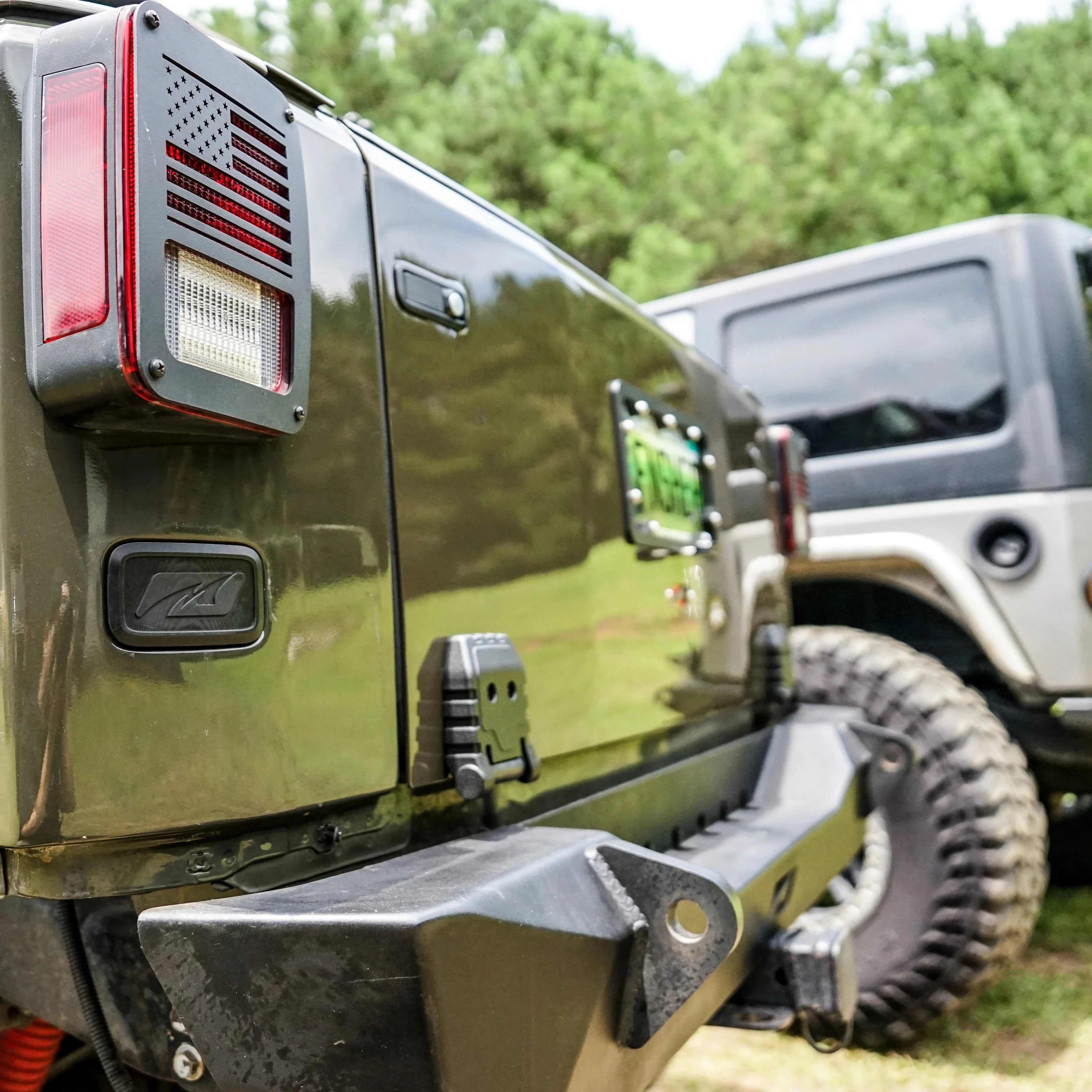 Motobilt Drop Down Tailgate for Jeep JK/JKU