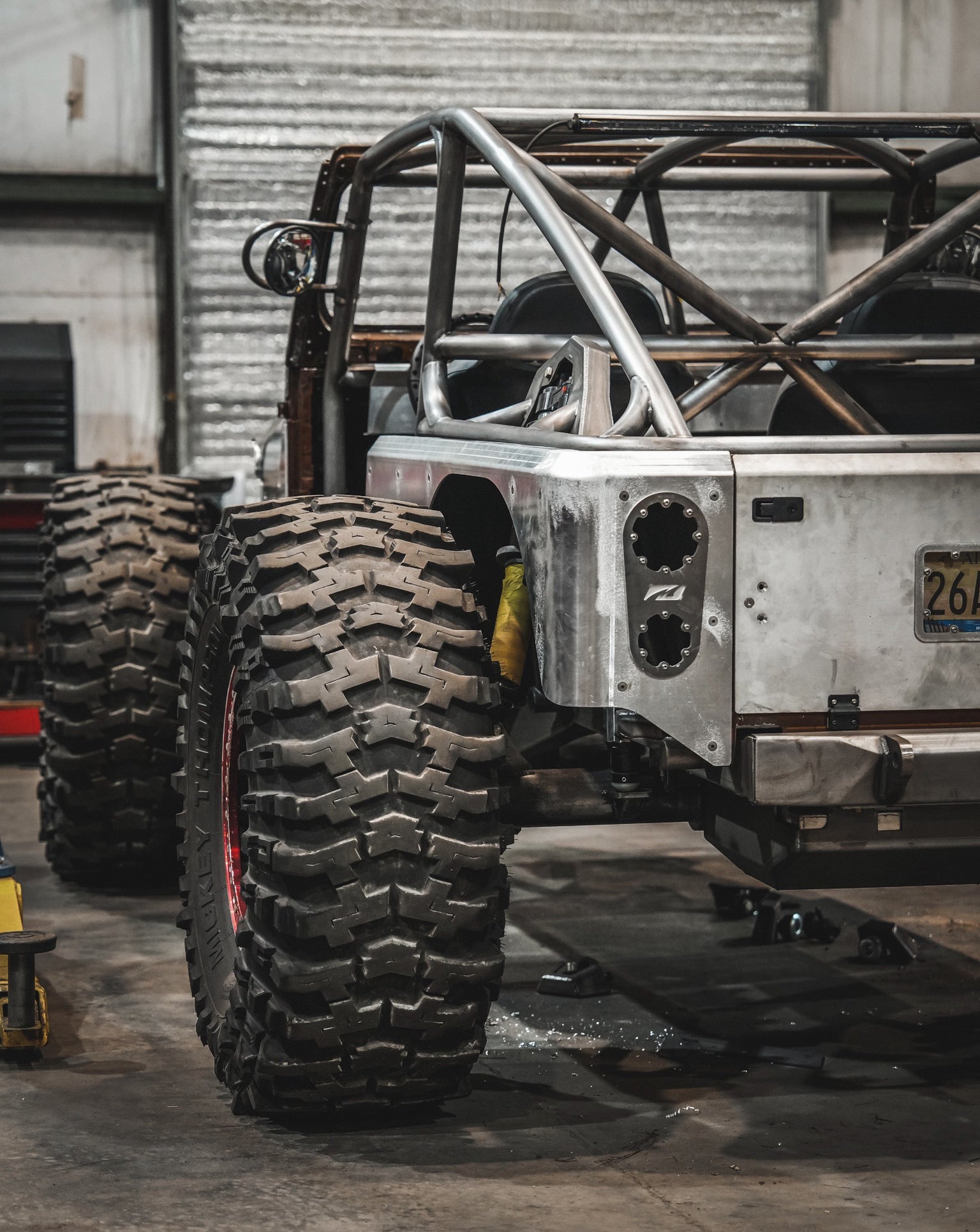 Aluminum 15" Stretch Over the Rail Corner Armor for Jeep YJ