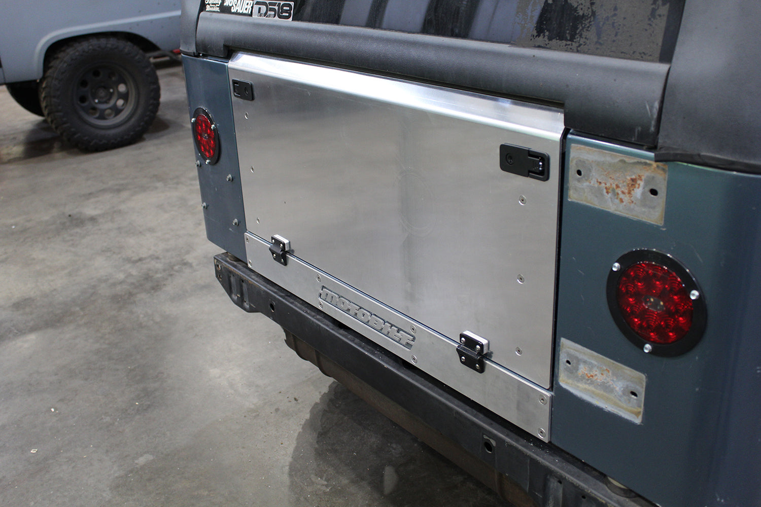 Fold Down Aluminum Tailgate for Jeep CJ, YJ, TJ & LJ