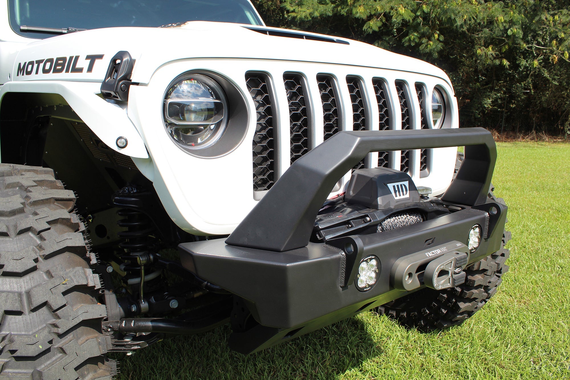 Crusher HD Front Bumper for Jeep JL/JT with Bull bar and Skidplate