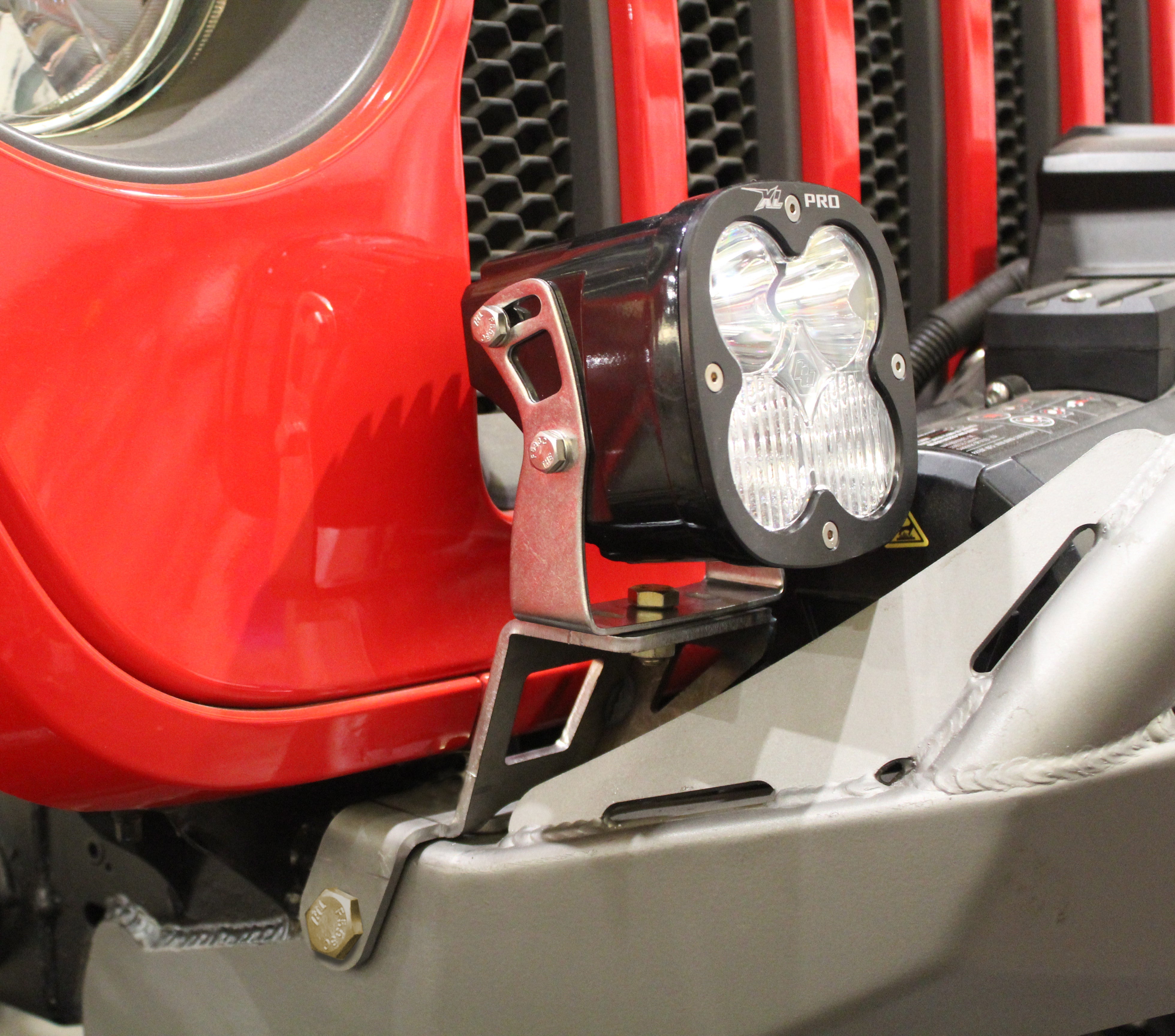 Light Bracket Mounts for Tomahawk Bumper